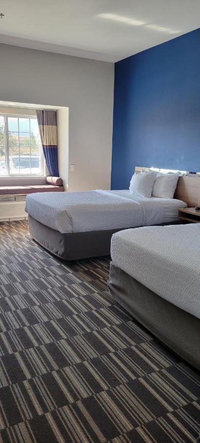 Microtel Inn & Suites By Wyndham Fountain Fort Carson Экстерьер фото